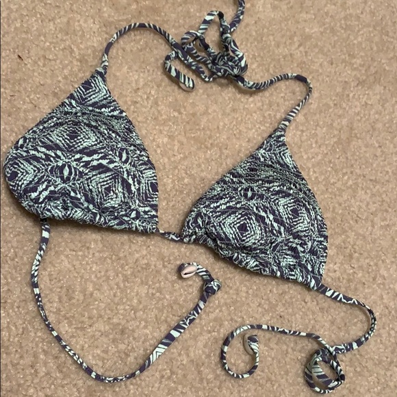 Volcom triangle bikini top - Picture 1 of 7